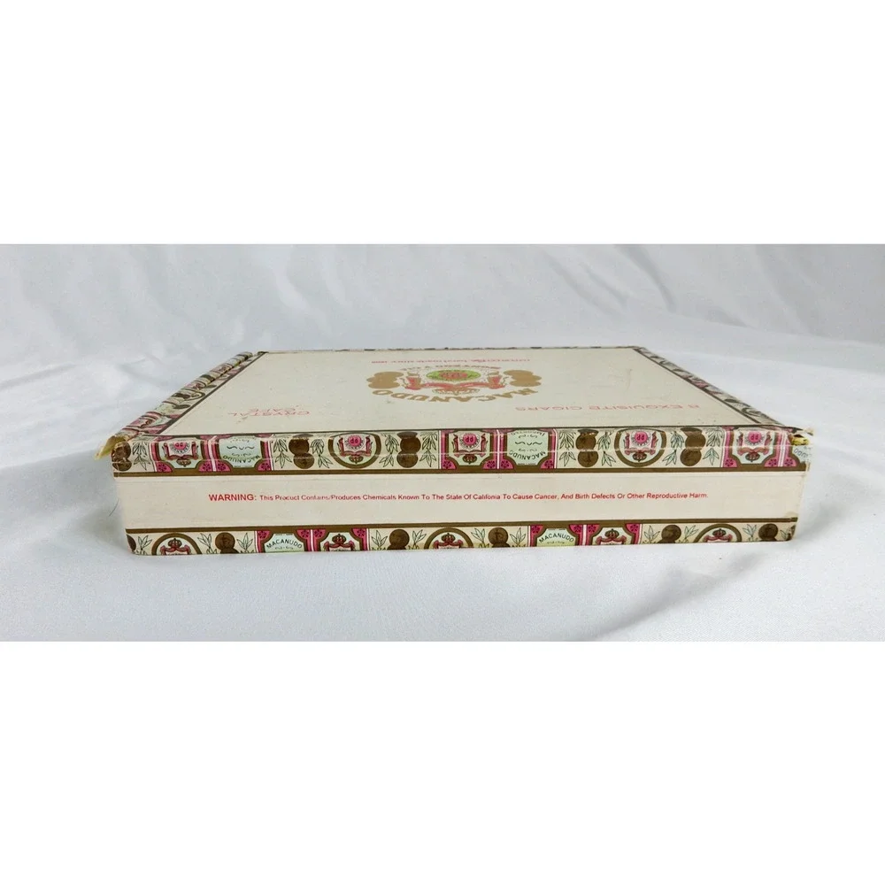 Vintage Macanudo Montego y Cia Crystal Cafe Cigar Box Jamaica Made Pre-2000